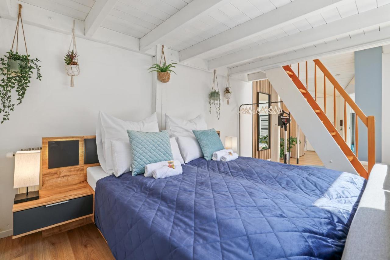 Apart21 - Blue - Maisonette - Netflix - Parking - Near Audi 因戈尔施塔特 外观 照片